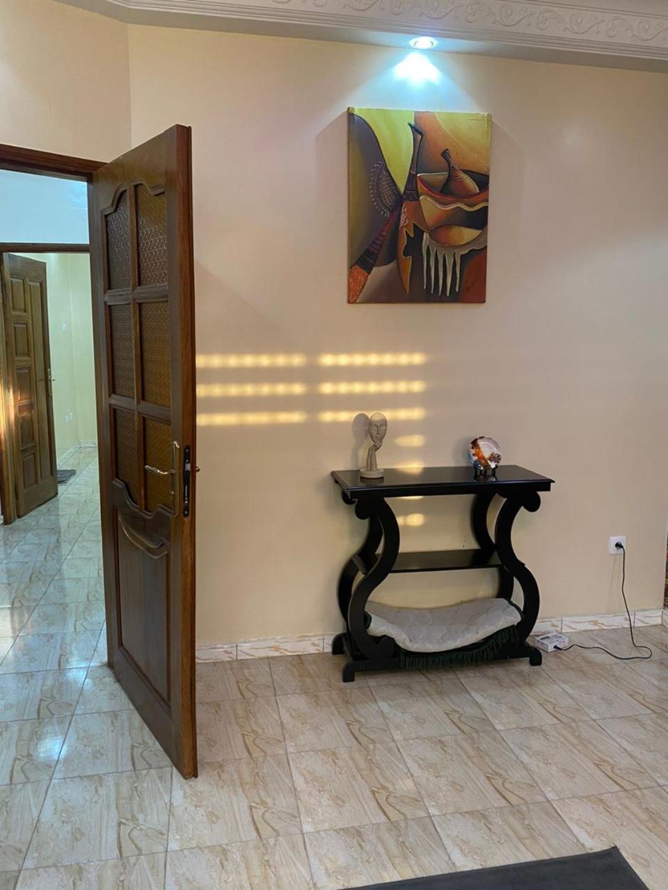 Residence Adja Binta Kane Sour Dakar Exterior foto